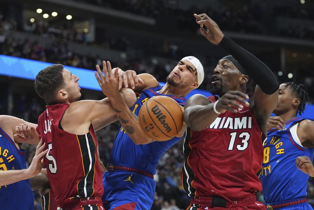 地战陷入胶 地战陷入胶