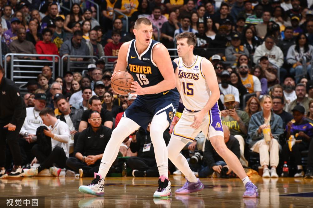 何比分下都 何比分下都