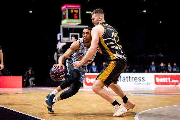 世纪大和解？沃尔夫霍纳罕见联手 2026引擎规则或面临大改